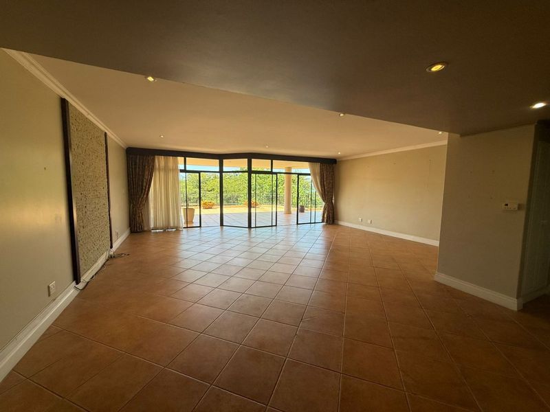 To let in Zimbali, 3 bedroom townhouse with beautiful views. - Photo 7