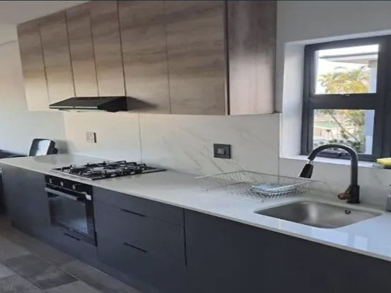 To let in Essenwood, 1 bedroom apartment with sea views. - Photo 9