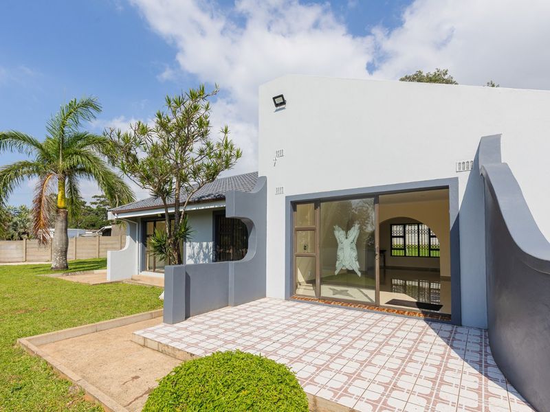 Newly Renovated Modern Home ! - Photo 8