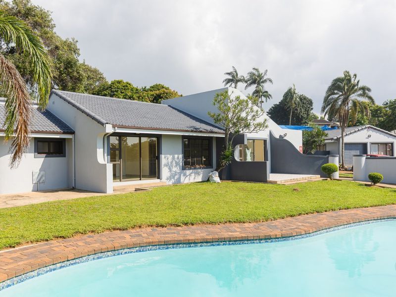 Newly Renovated Modern Home ! - Photo 1
