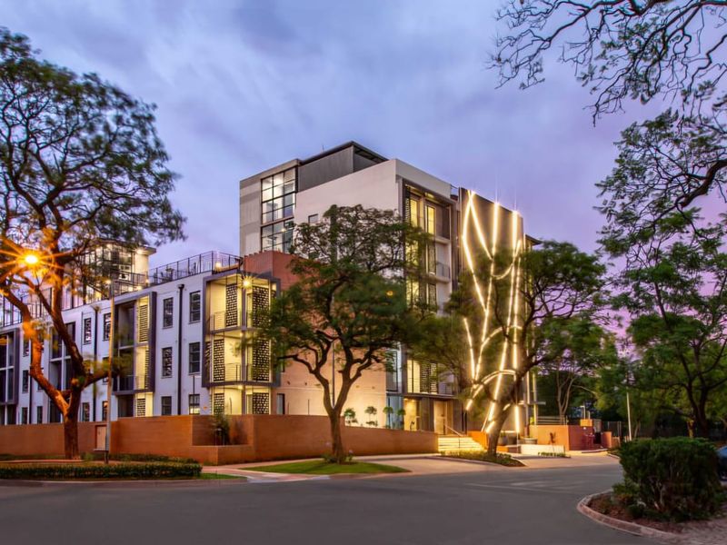 Modern! Luxury! Apartments in Brooklyn - Photo 4