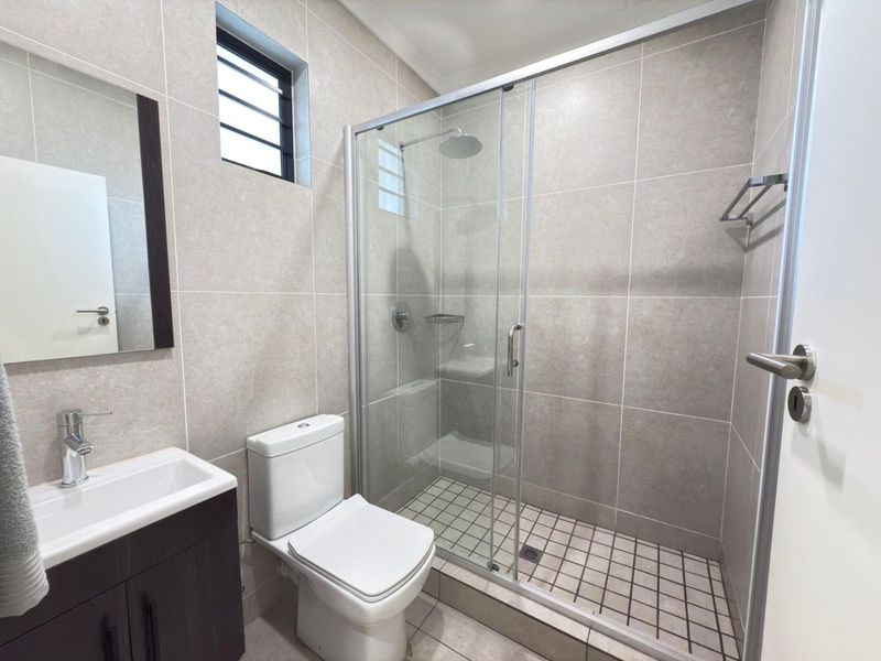 Modern Living at Its Best! - Photo 10