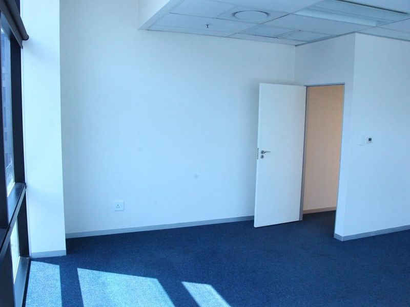 Modern Office space  to rent in Morningside, Sandton  - Photo 9