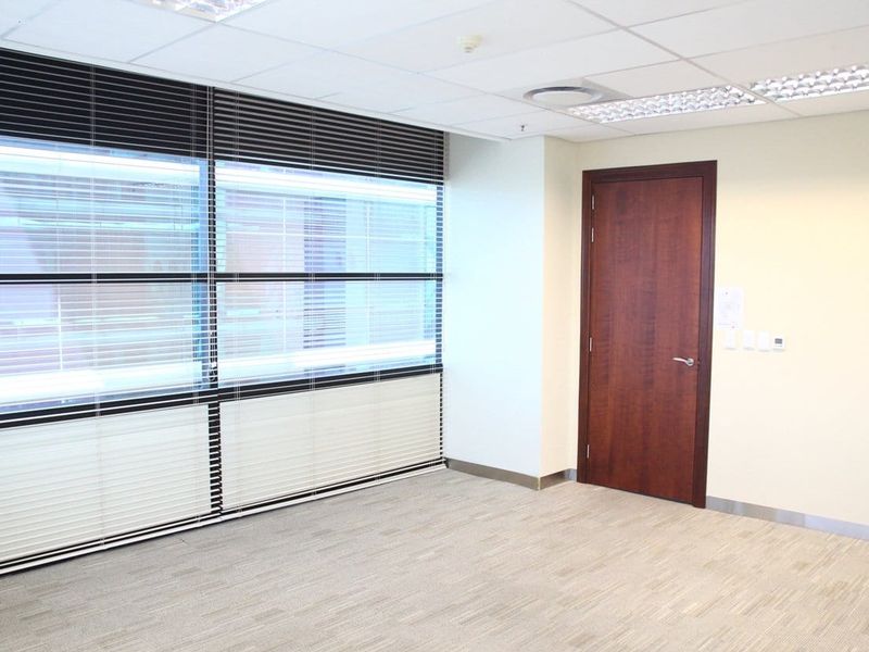 Modern Office space  to rent in Morningside, Sandton  - Photo 6