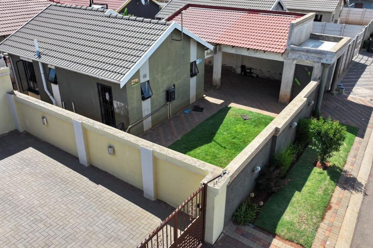 Spacious 2 bedroom and 1 bathroom house for sale in sky city  - Photo 2