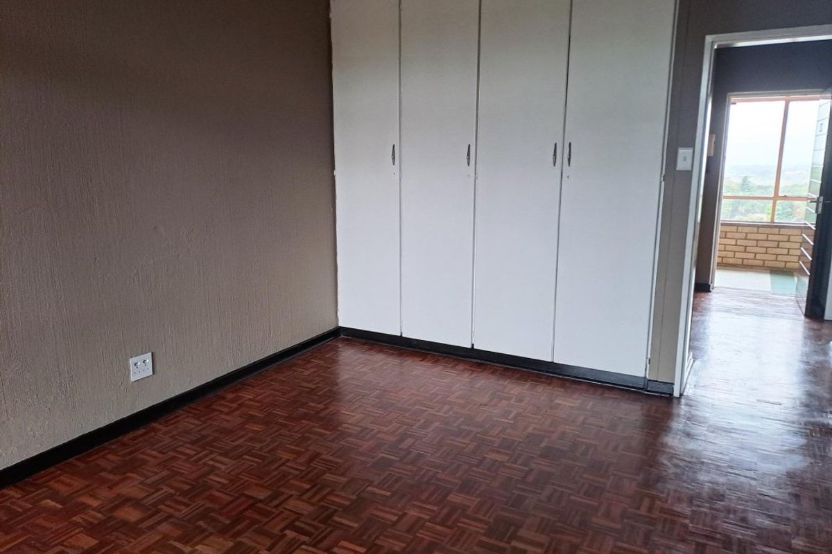 Spacious & Neat 2-Bedroom Flat – Great Value! - Photo 4