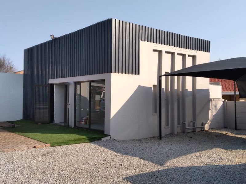 Exceptional Investment Property – Prime Retail & Office Space - Photo 5