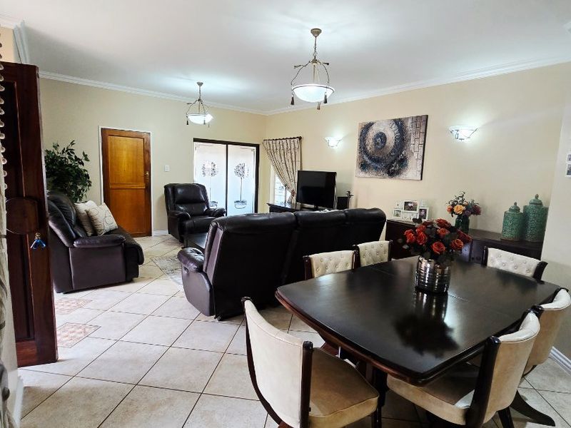 3 Bed House in Wilkoppies for Sale - Photo 10