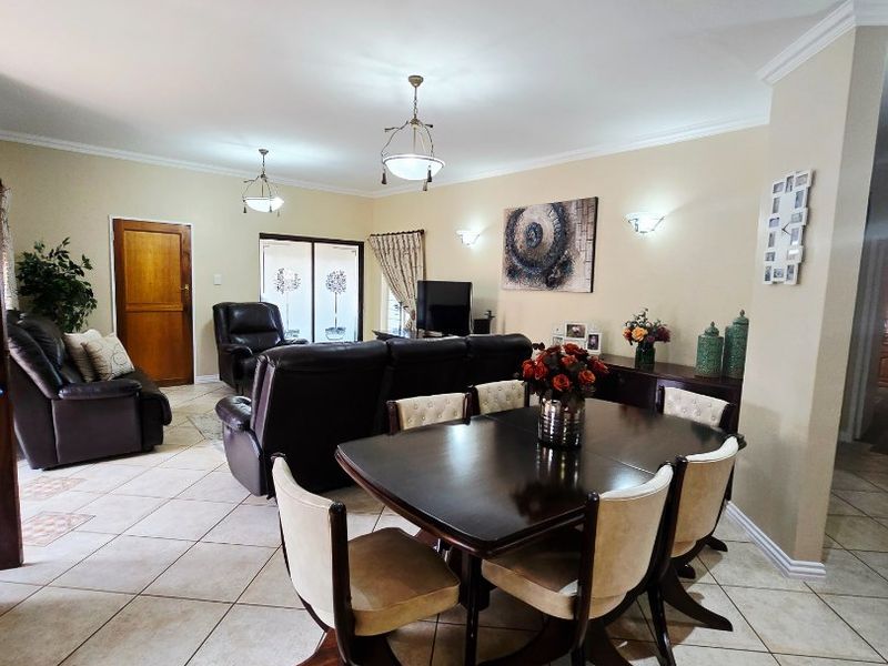 3 Bed House in Wilkoppies for Sale - Photo 9