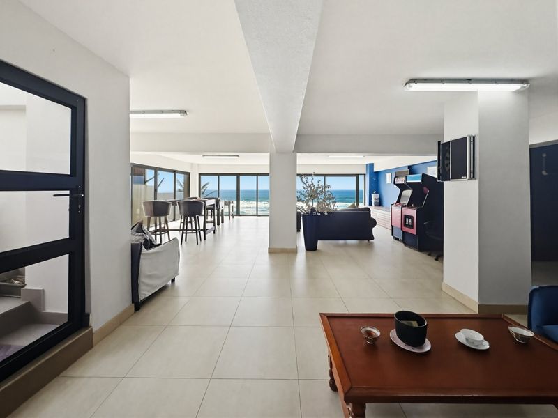 An Icon of Absolute Beachfront Luxury - Photo 5