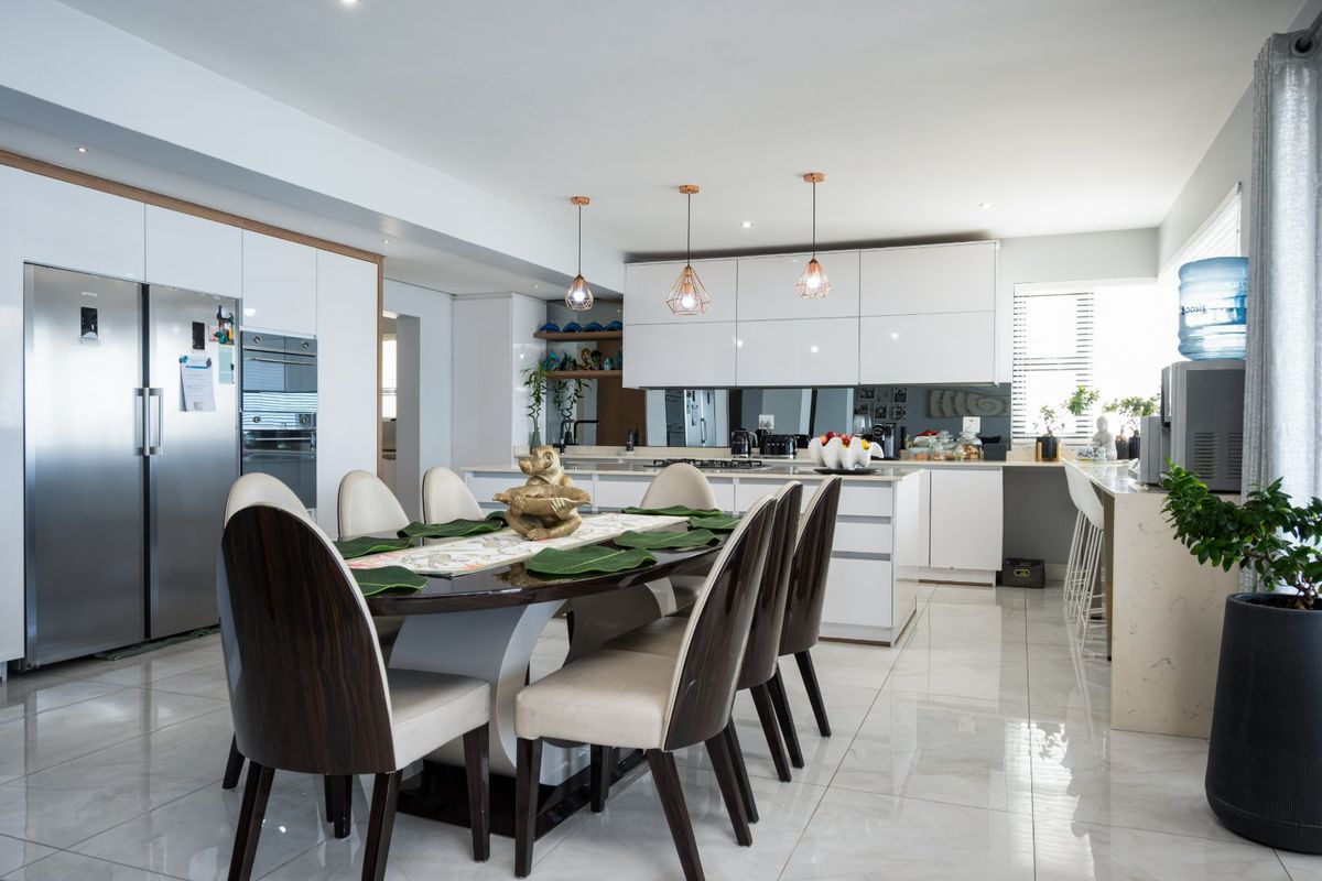 An Icon of Absolute Beachfront Luxury - Photo 4