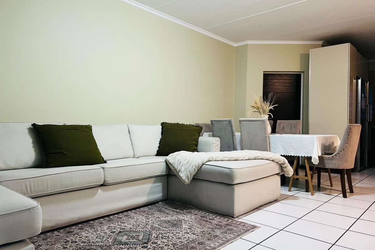 3 Bedroom, 2 Bathroom Garden Unit for Sale at The Isle - Photo 3