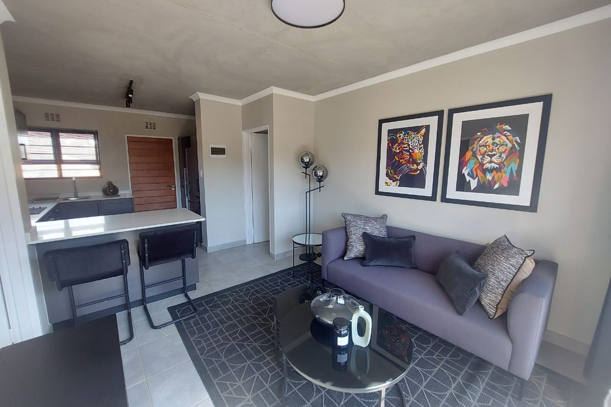 Modern 2 bedroom, 2 bathroom GROUND floor unit in Sinoville  - Photo 2