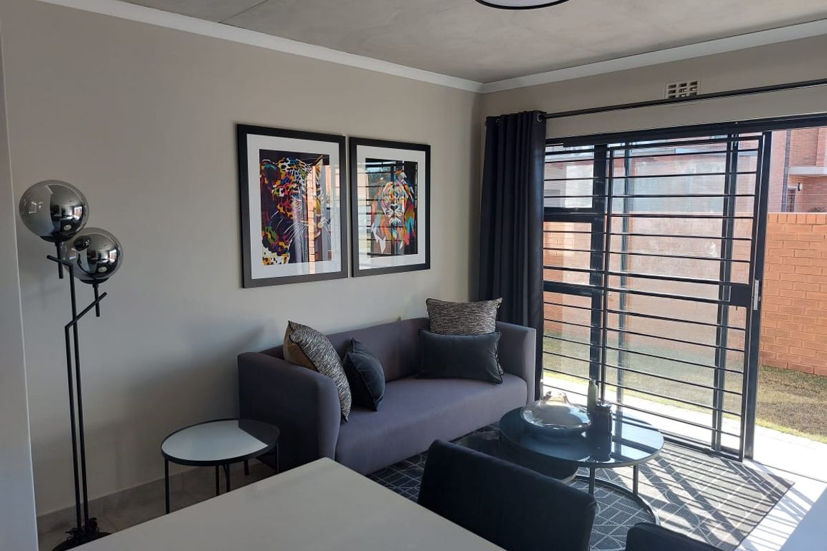 Modern 2 bedroom, 2 bathroom GROUND floor unit in Sinoville  - Photo 4