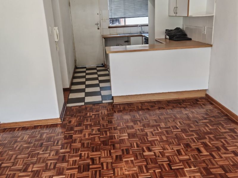 2-bedroom Apartment for rent in Linden. - Photo 8