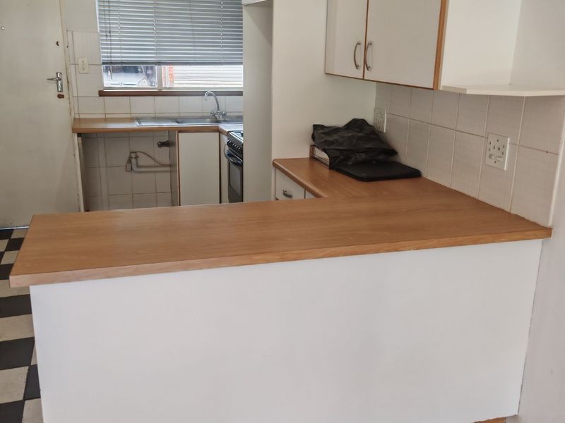 2-bedroom Apartment for rent in Linden. - Photo 6