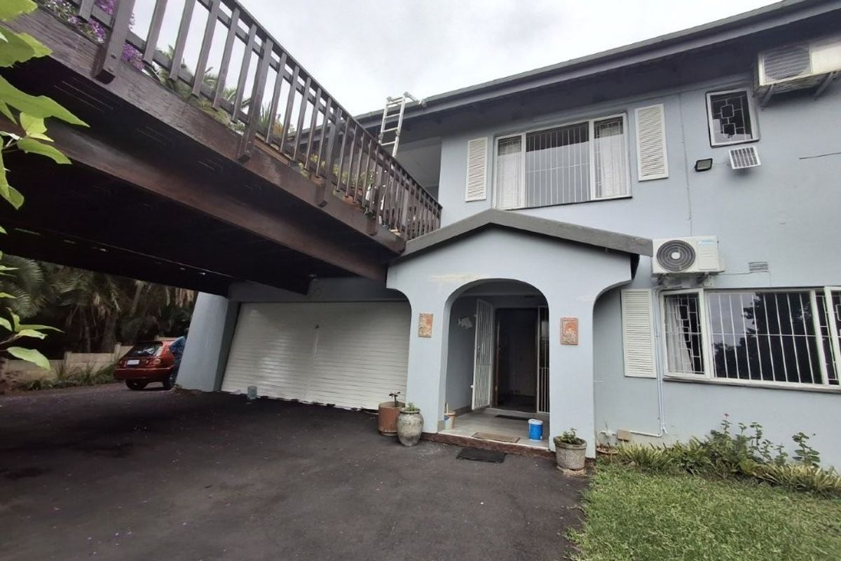 A Chance To Enter The Elite Market Of Southbroom With This Lovely Character Filled Family Home And Ocean Vistas That Will Leave You In Awe!!!!! - Photo 3