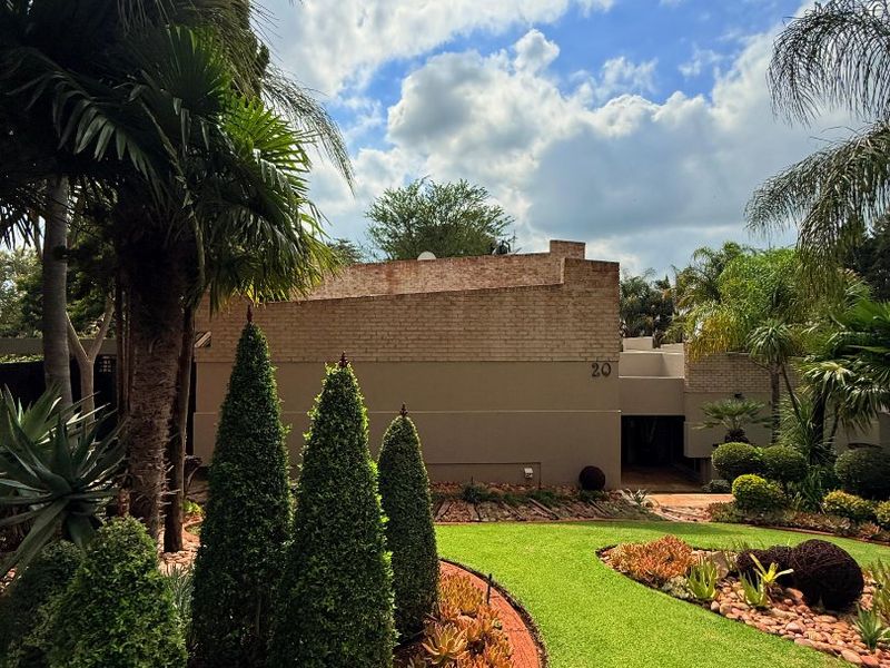 5 Bed House in Doringkruin for Sale - Photo 2