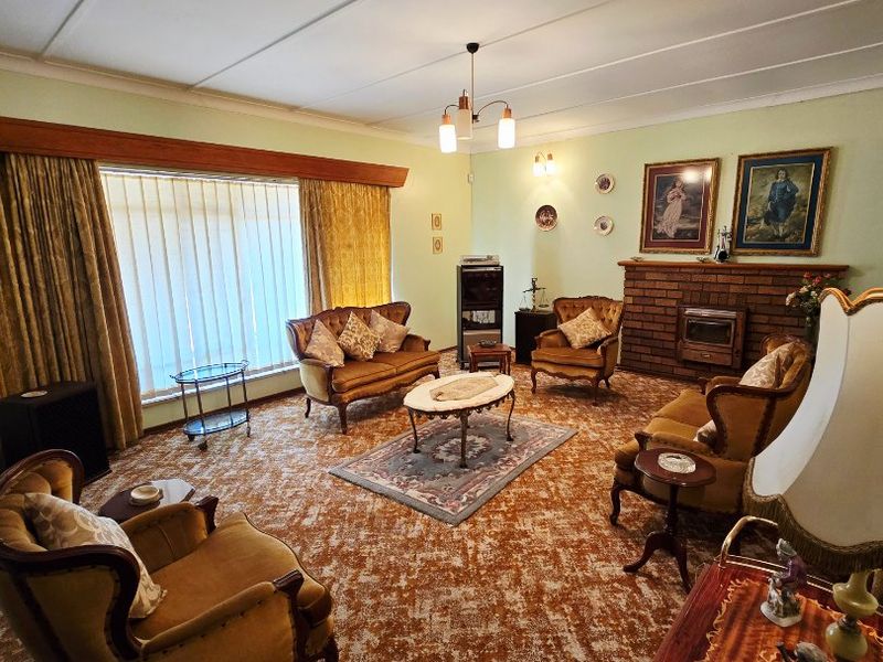 4 Bed House in Neserhof for Sale - Photo 2