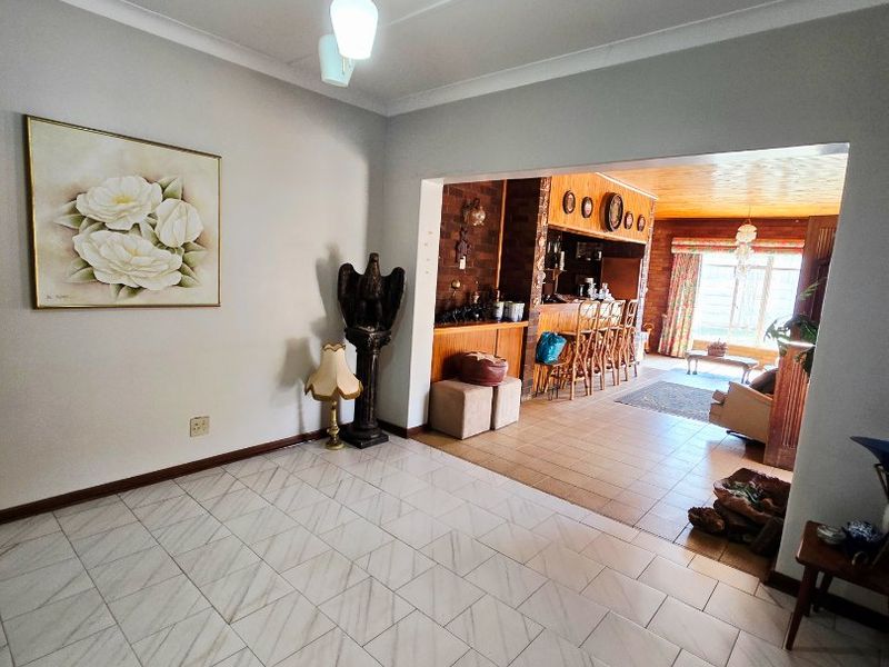 4 Bed House in Neserhof for Sale - Photo 7