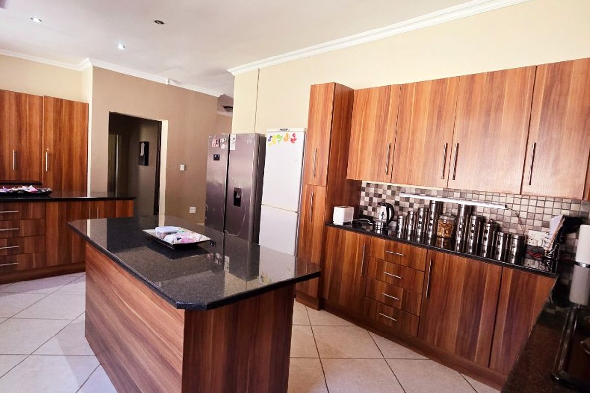 4 Bed Farm in Ottosdal Rural for Sale - Photo 5