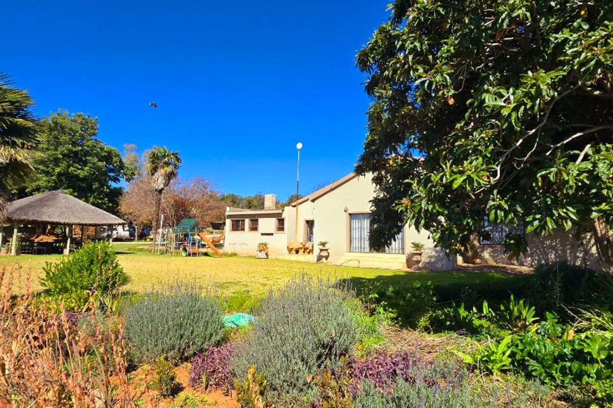 4 Bed Farm in Ottosdal Rural for Sale - Photo 2