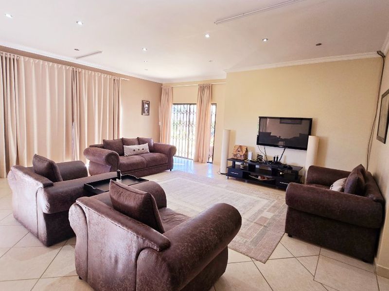 4 Bed Farm in Ottosdal Rural for Sale - Photo 10