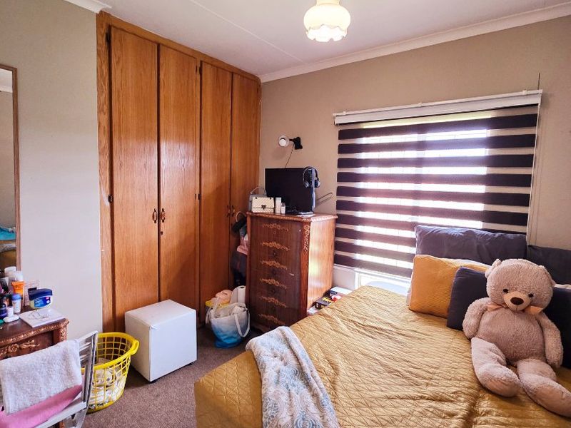 2 Bed Apartment in Wilkeville for Sale - Photo 9