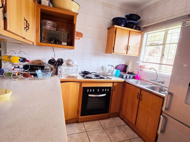 2 Bed Apartment in Wilkeville for Sale - Photo 6