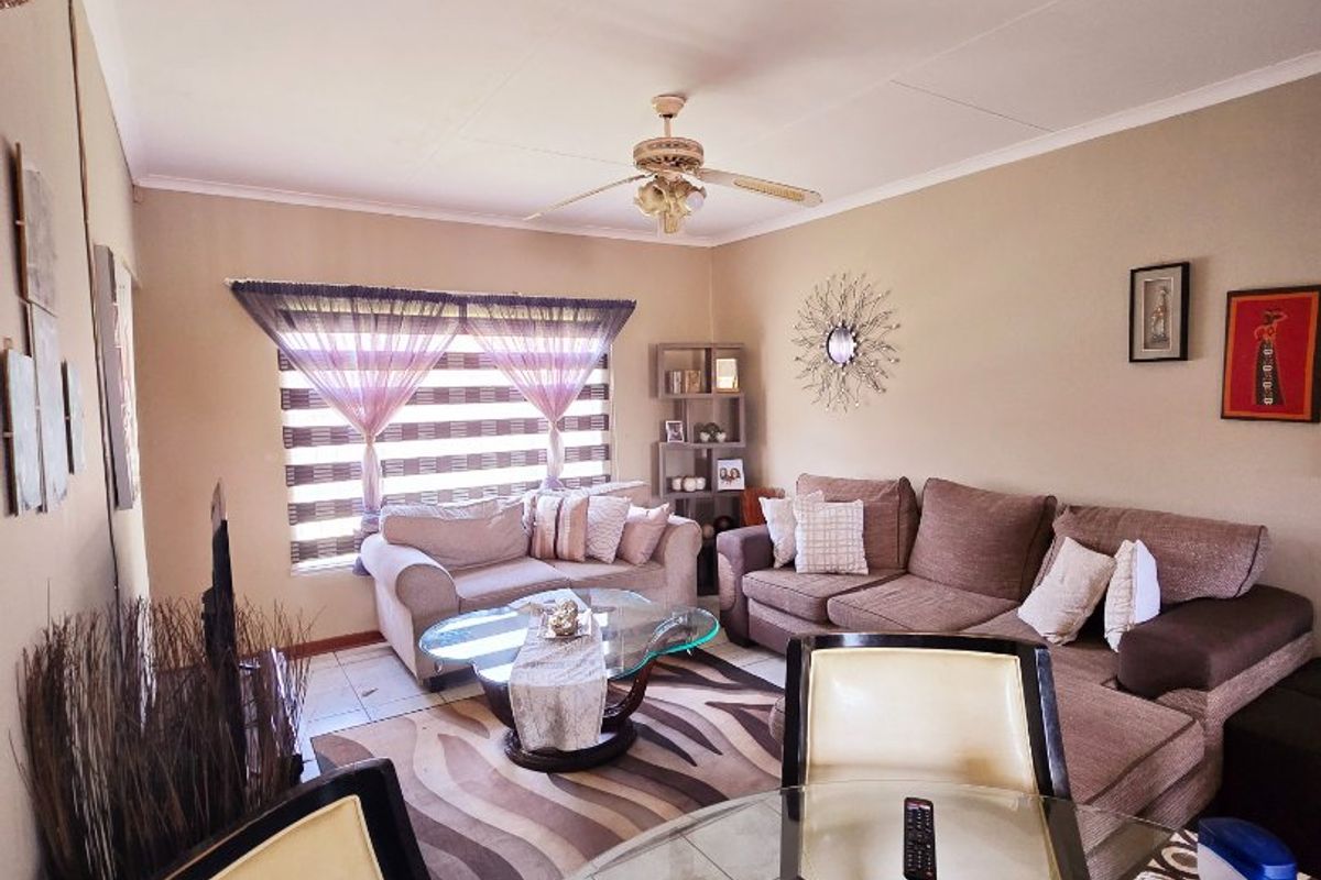 2 Bed Apartment in Wilkeville for Sale - Photo 3