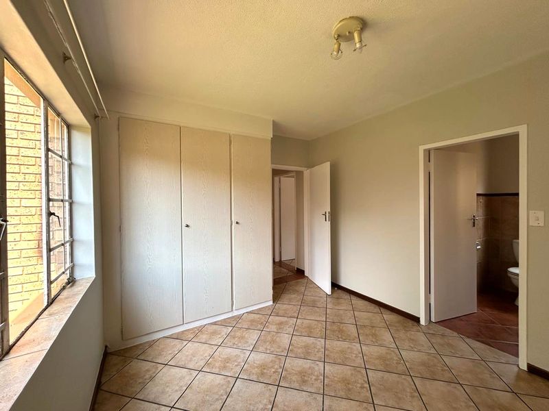 3 Bed 2 Bath Ground Floor for sale in Eco Park Estate - Photo 10