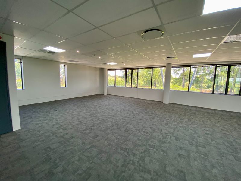 Modern Office Space Available in Wooodmead - Photo 6