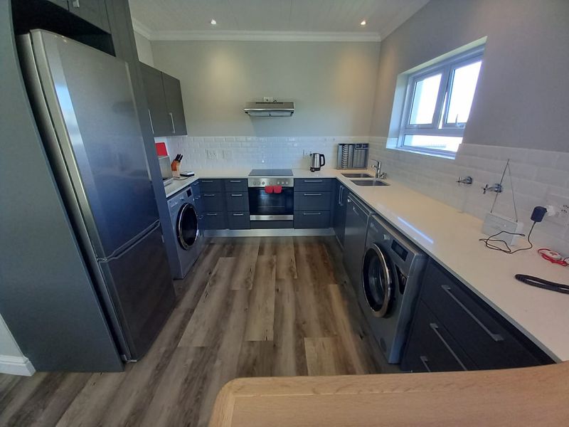 Secure and Modern 1st Floor Apartment In Quartet Retirement Estate - Photo 6