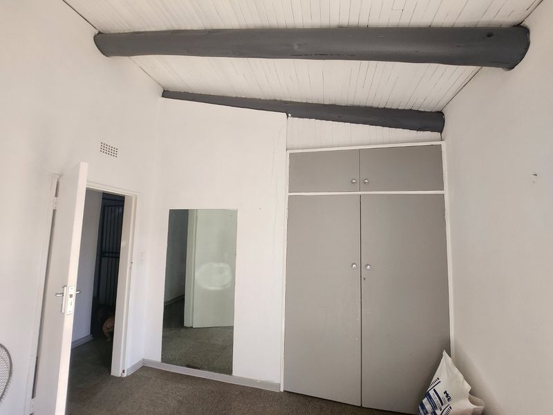 Situated close to school - Photo 9