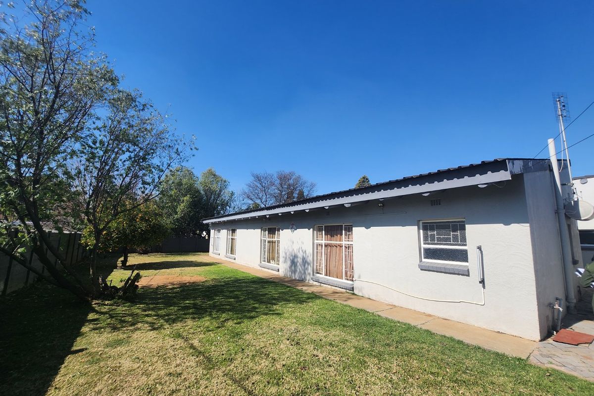 Situated close to school - Photo 3