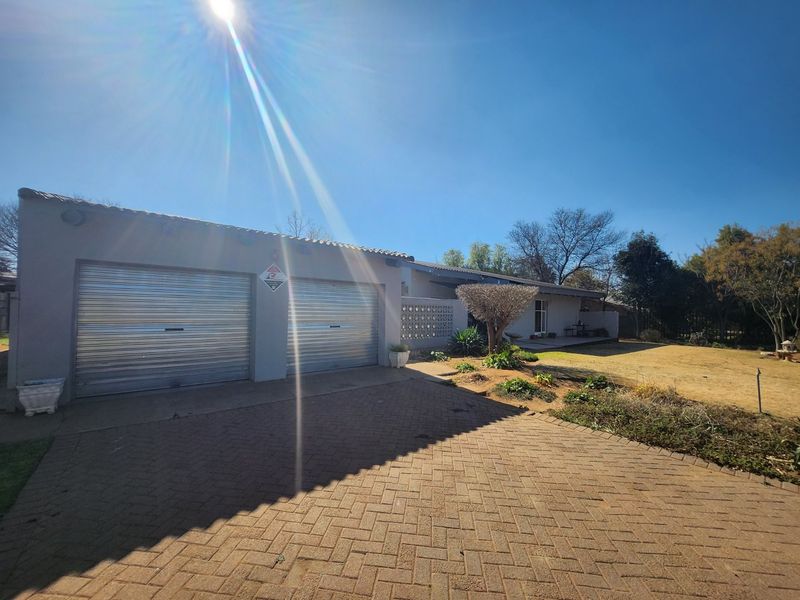 Situated close to school - Photo 2