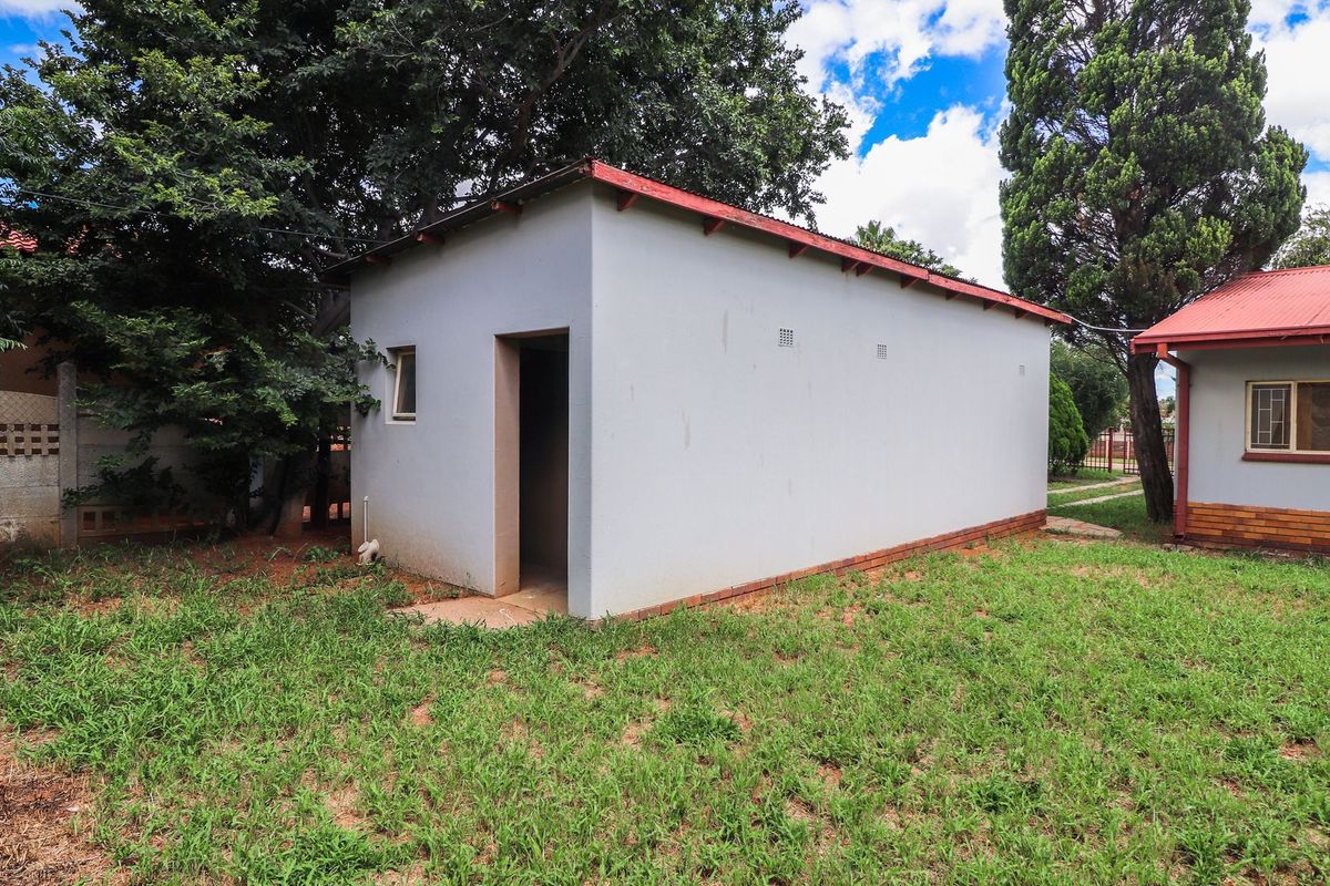 3 Bedroom House for Sale in Roosheuwel - Photo 5