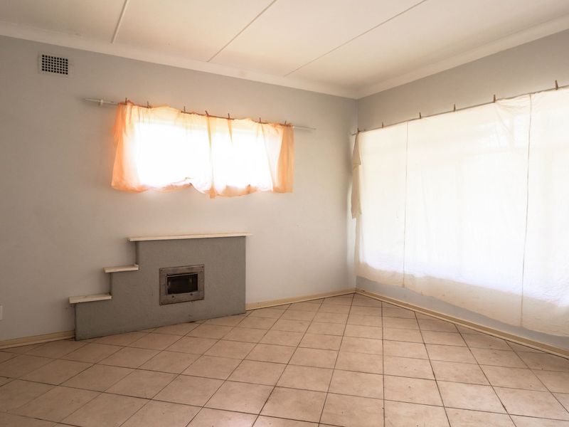 3 Bedroom House for Sale in Roosheuwel - Photo 10