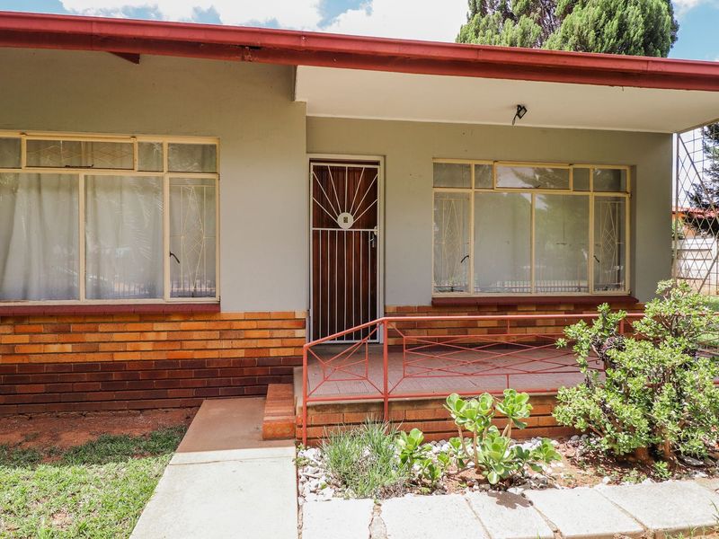 3 Bedroom House for Sale in Roosheuwel - Photo 7