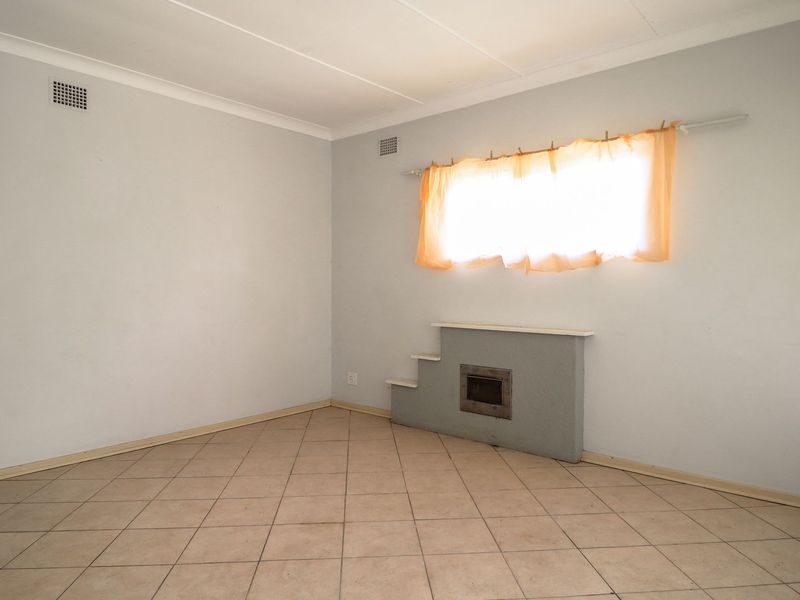 3 Bedroom House for Sale in Roosheuwel - Photo 8