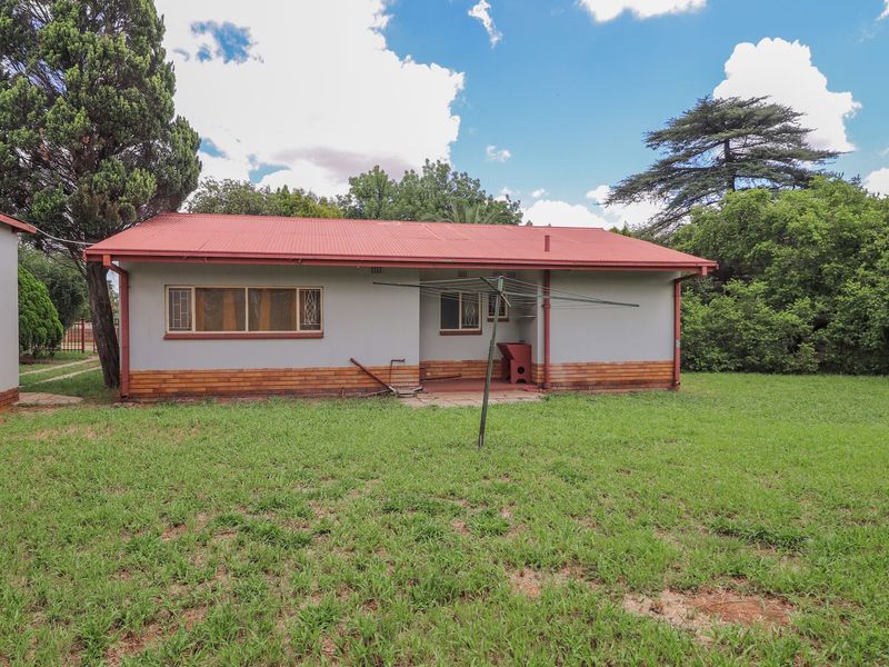 3 Bedroom House for Sale in Roosheuwel - Photo 6