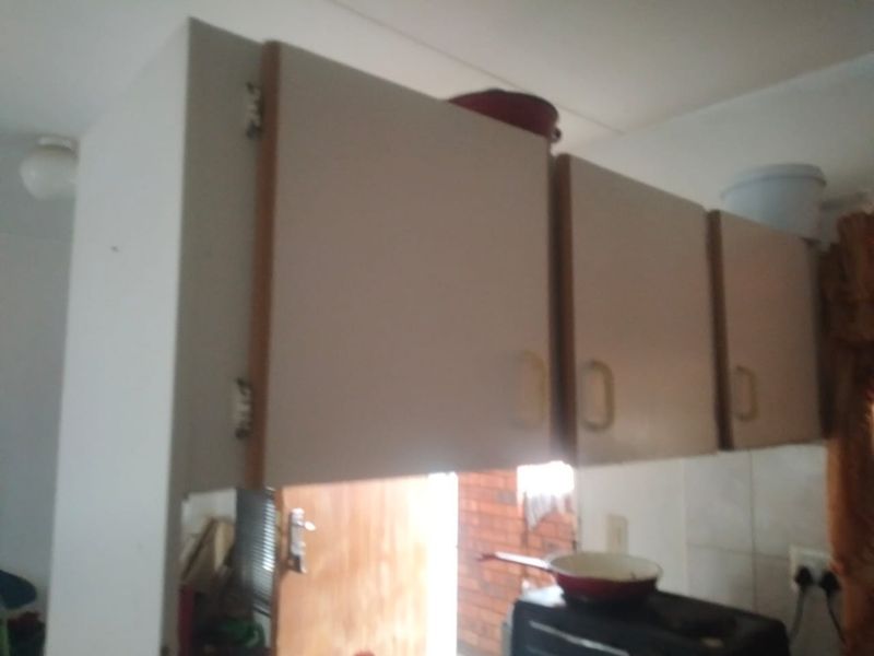 Ideal Accommodation for a Student or Young Couple - Photo 3