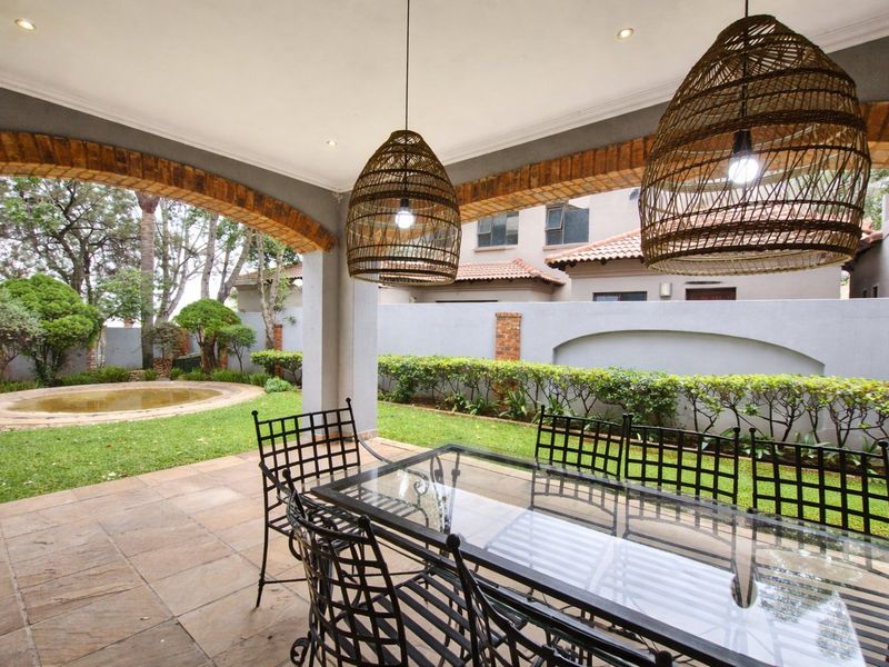 Stylish Family Residence in Secure Sunward Park Estate - Photo 4