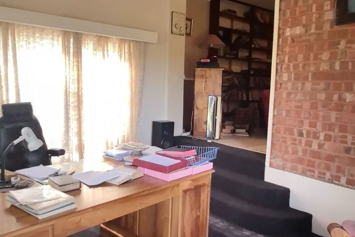 A rare opportunity to create something special in Wavecrest. - Photo 2