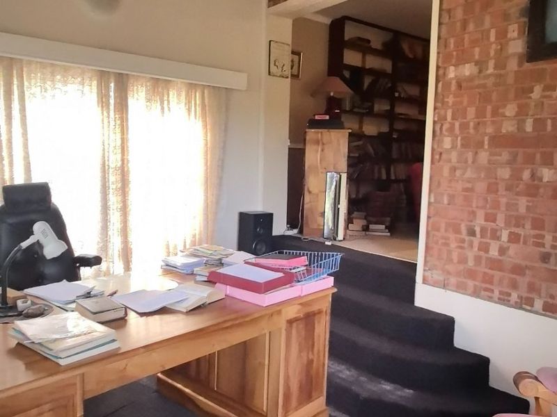 A rare opportunity to create something special in Wavecrest. - Photo 2