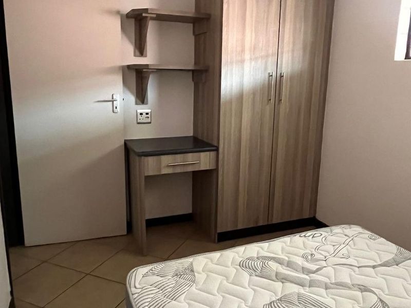 2 Bedroom Apartment For Sale in Hatfield - Photo 6