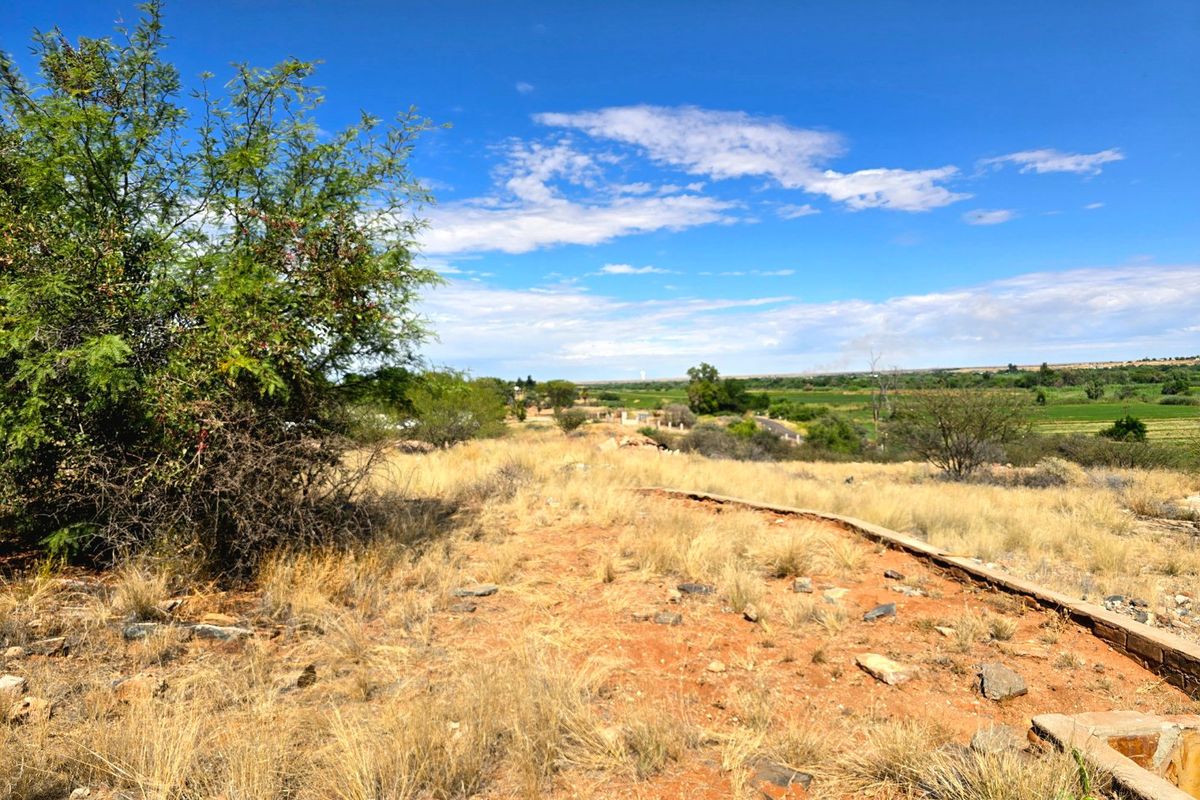 Vacant Agricultural Stand – Ideally Located with Scenic Views - Photo 4