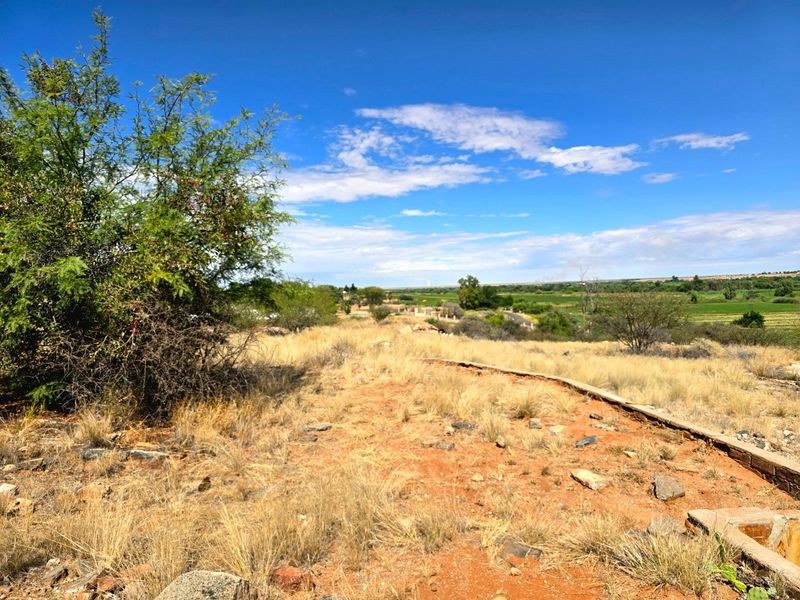Vacant Agricultural Stand – Ideally Located with Scenic Views - Photo 4