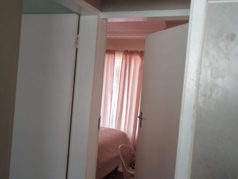 This is is in Golf Gardens Secrity Estate, garden facilities been taken care of on weekly basis - Photo 7