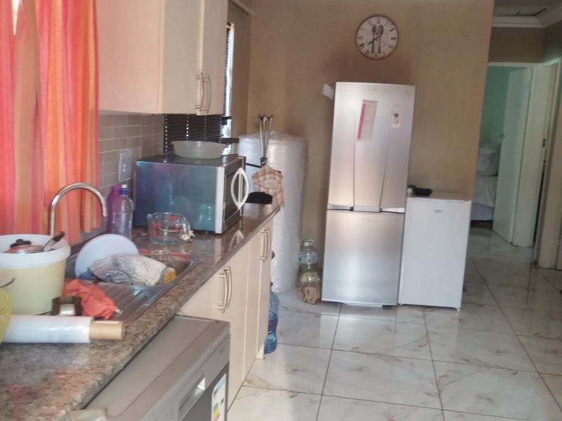 This is is in Golf Gardens Secrity Estate, garden facilities been taken care of on weekly basis - Photo 8